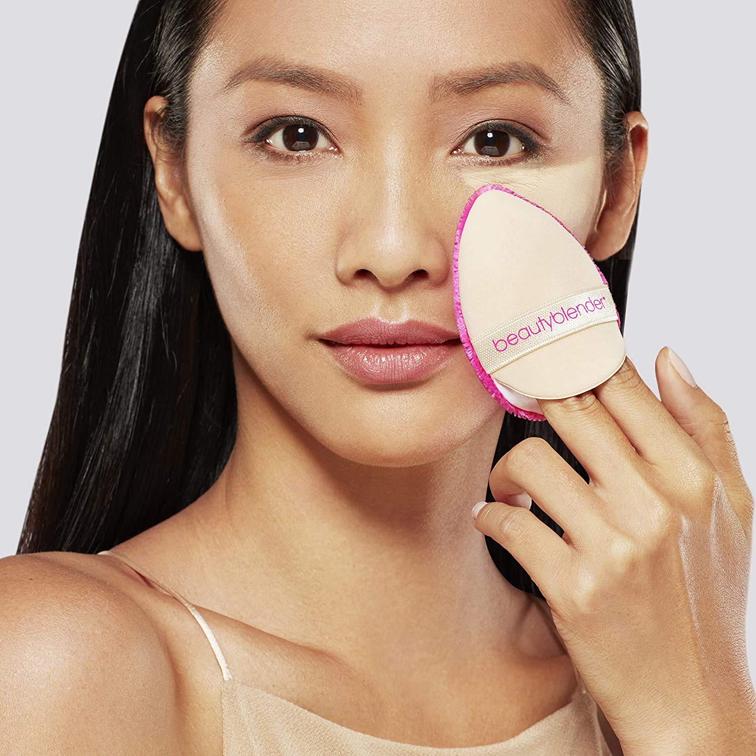 beautyblender Power Pocket Puff Dual Sided Powder Puff - Imagen 2