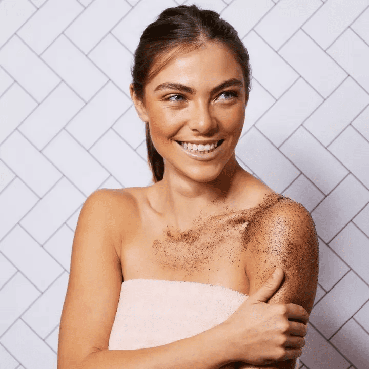 Soap & Glory Smoothie Star Your Best Shot Coffee & Oat Exfoliating Body Scrub - Imagen 3
