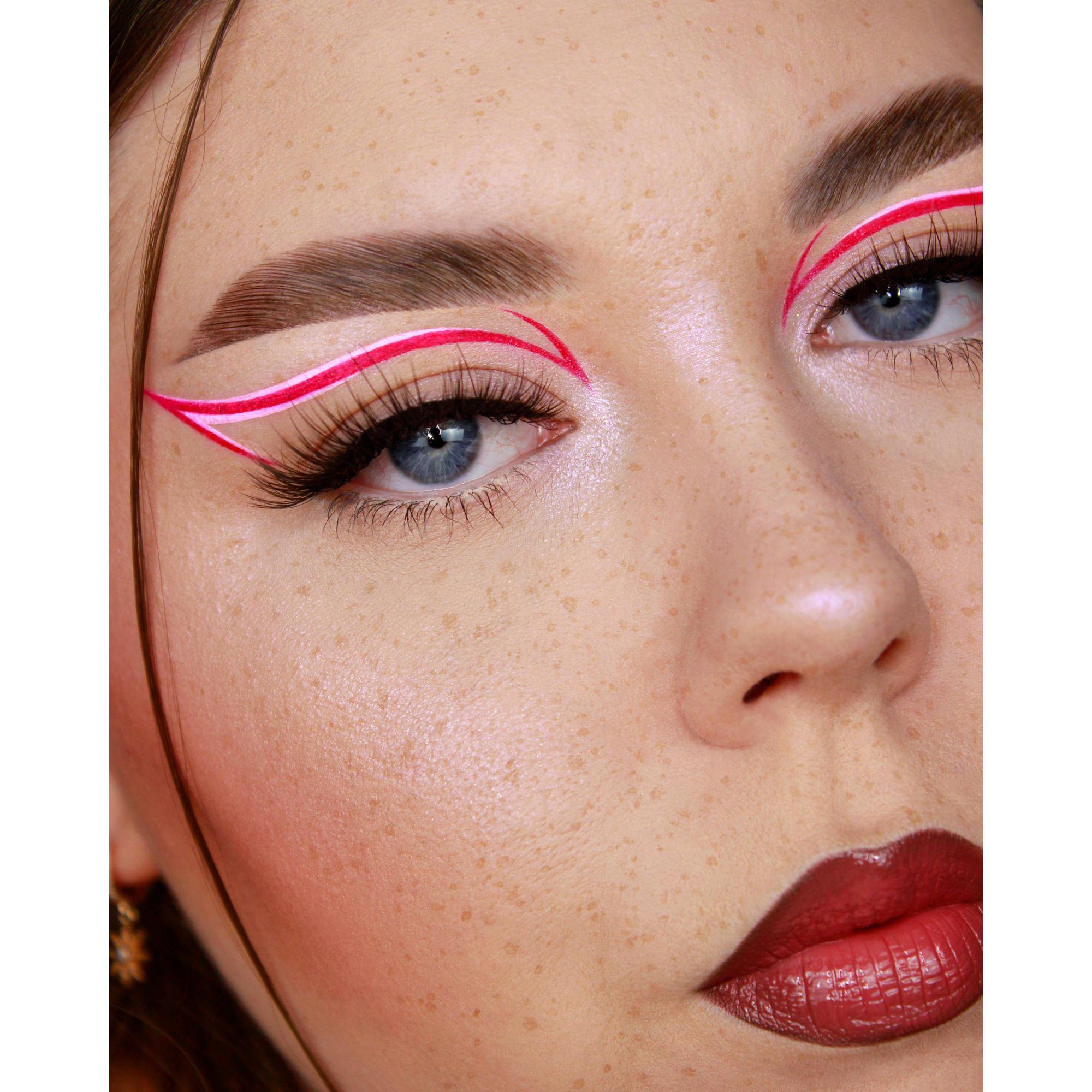 Relove Water Activated Eyeliner - Imagen 6