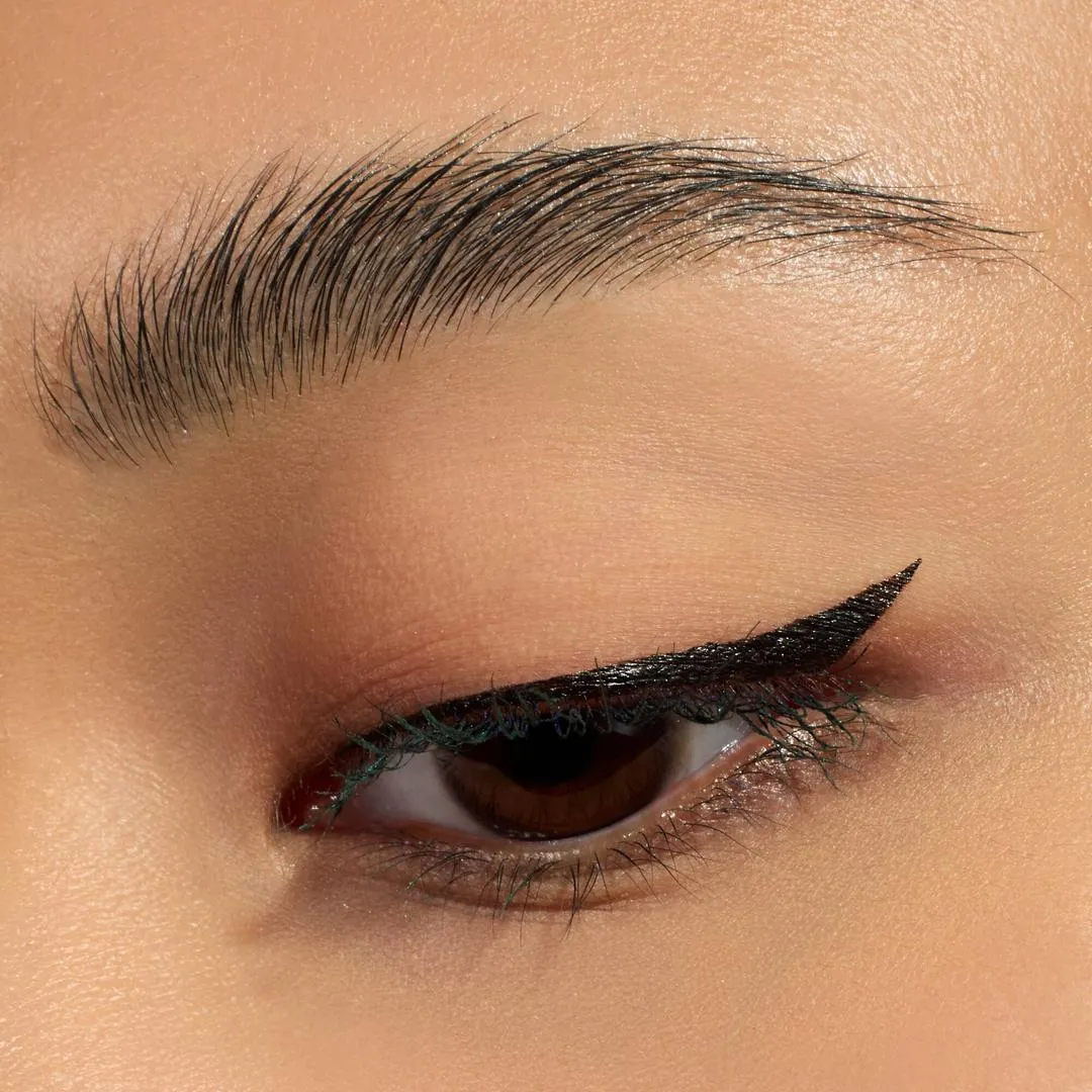Essence Quick Wing! Stamp Eyeliner - Imagen 2