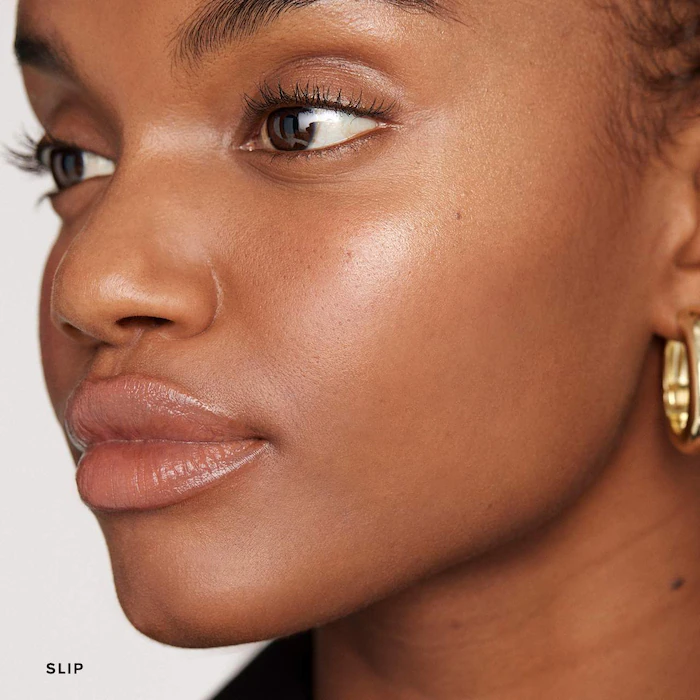 MERIT Signature Lip Lightweight Satin Lipstick - Imagen 5