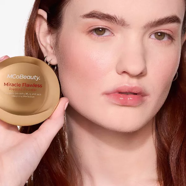 MCoBeauty Miracle Flawless Pressed Powder - Imagen 2