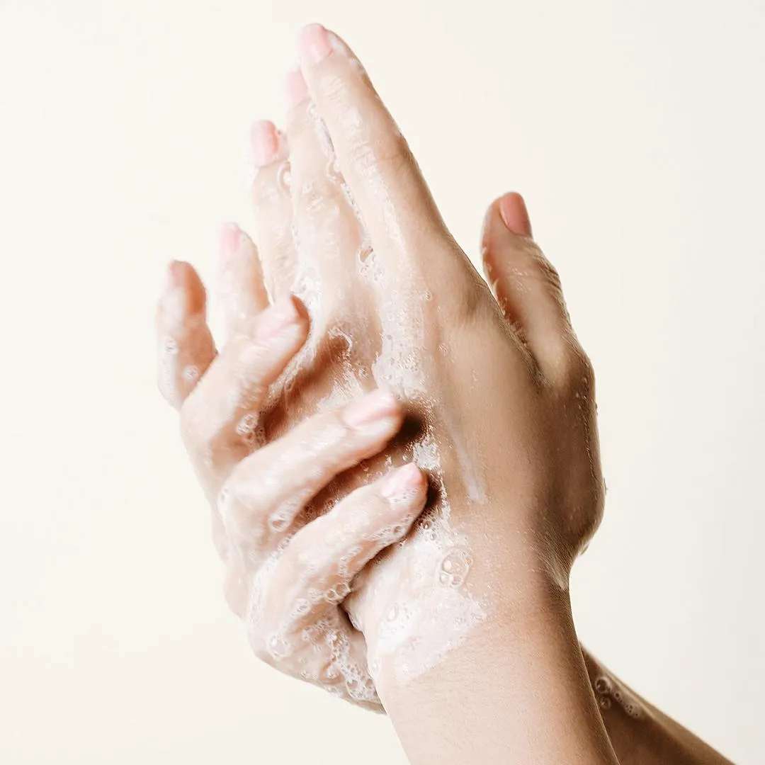 bdy. Foaming Oil Hydrating Body Wash with Hyaluronic Acid + Squalane - Imagen 3