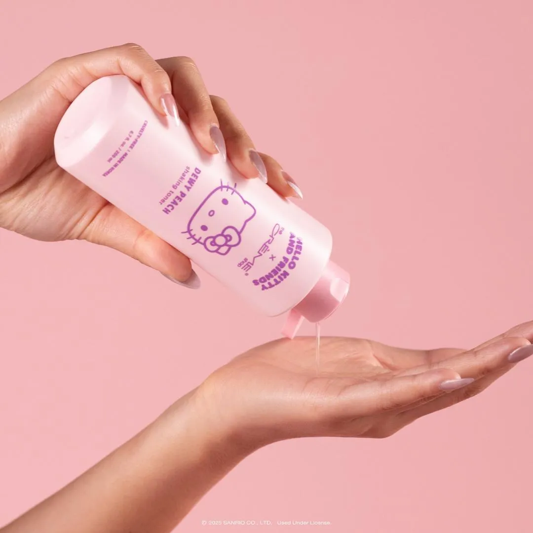 The Crème Shop Hello Kitty and Friends Dewy Peachy Shaking Toner - Imagen 2