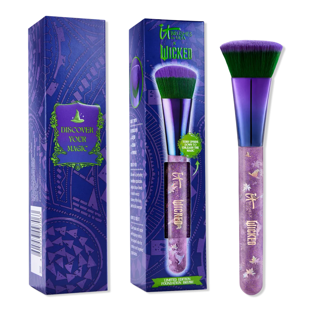 IT Brushes x Wicked Limited-Edition Elphaba Foundation Brush