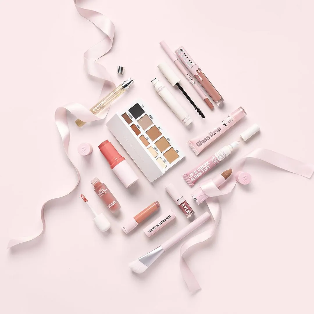 KYLIE COSMETICS 12 Days of Kylie Advent Calendar - Imagen 4