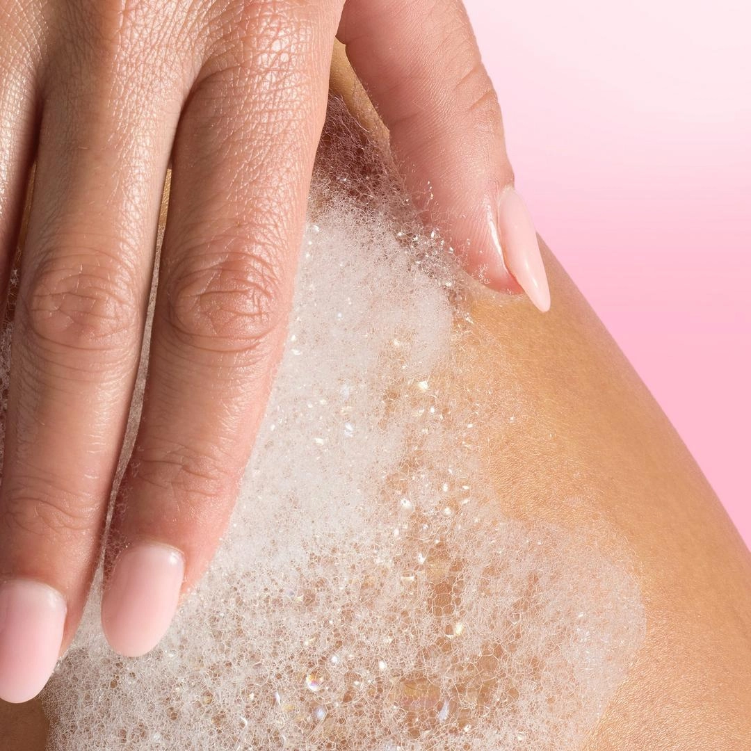 Tree Hut Foaming Gel Body Wash - Imagen 3