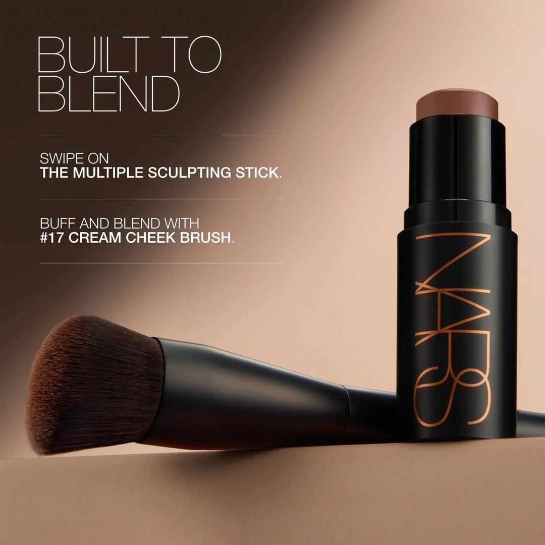 NARS #17 Cream Cheek Brush - Imagen 3