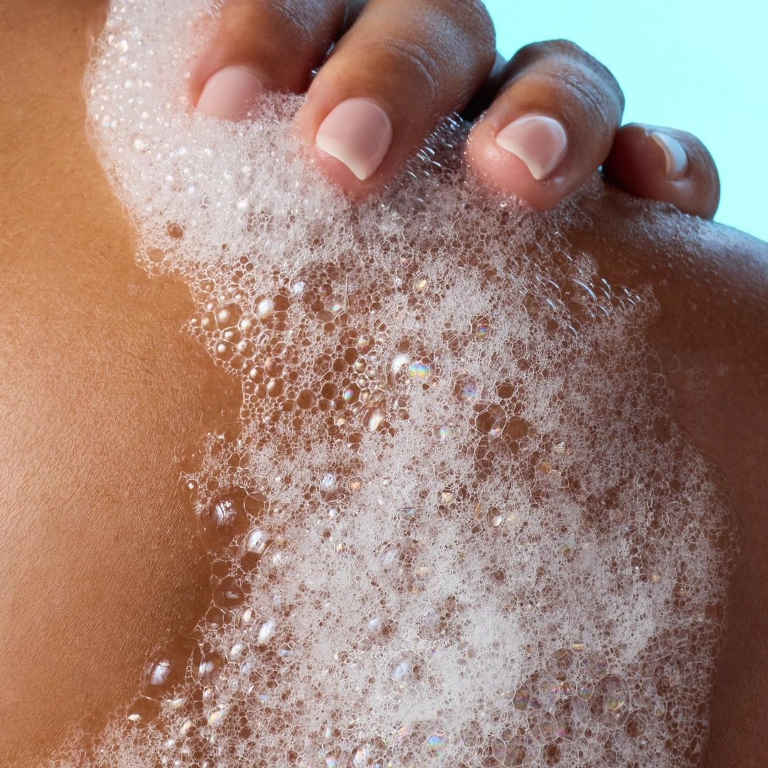 Tree Hut Foaming Gel Body Wash - Imagen 2