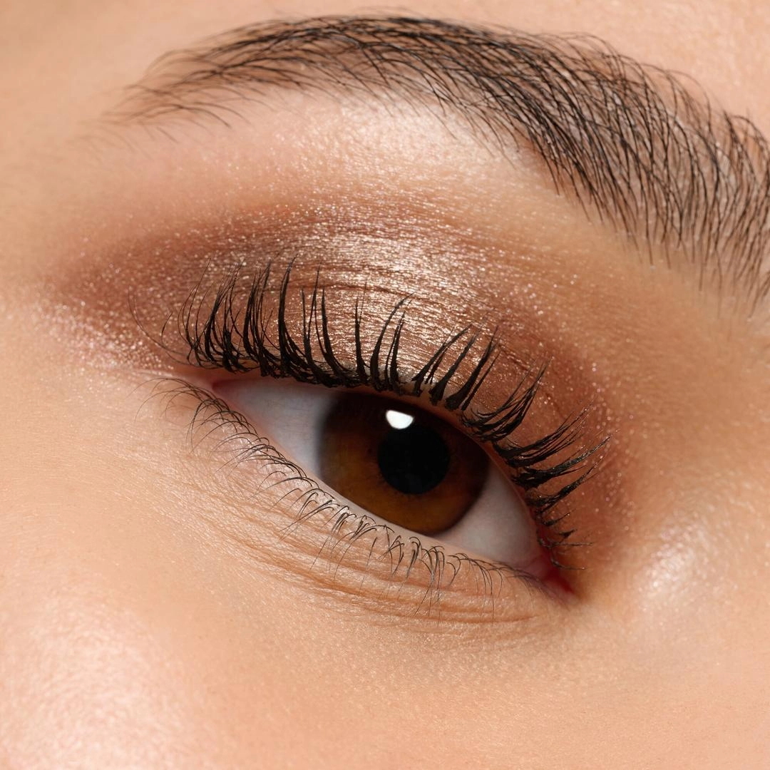 Essence Mono Eyeshadow Pearly - Imagen 3